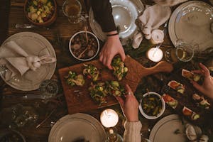 ilustrasi makanan siap saji untuk ide bisnis natal